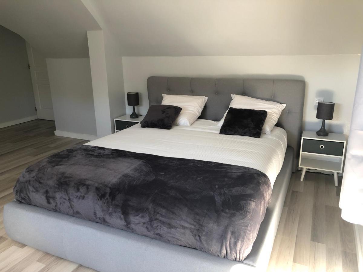 Le Nid Du Franc Bed and Breakfast Avranches Buitenkant foto