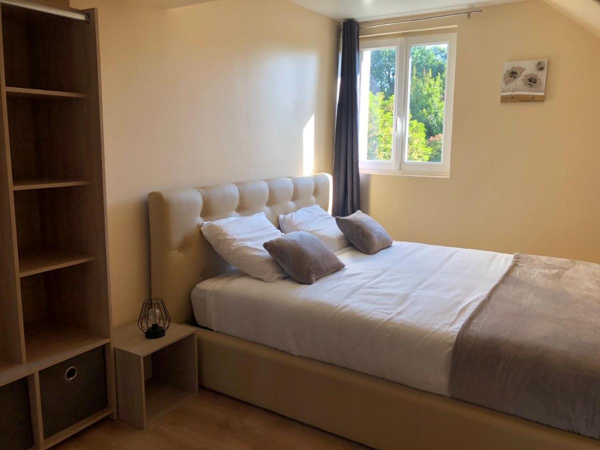Le Nid Du Franc Bed and Breakfast Avranches Buitenkant foto